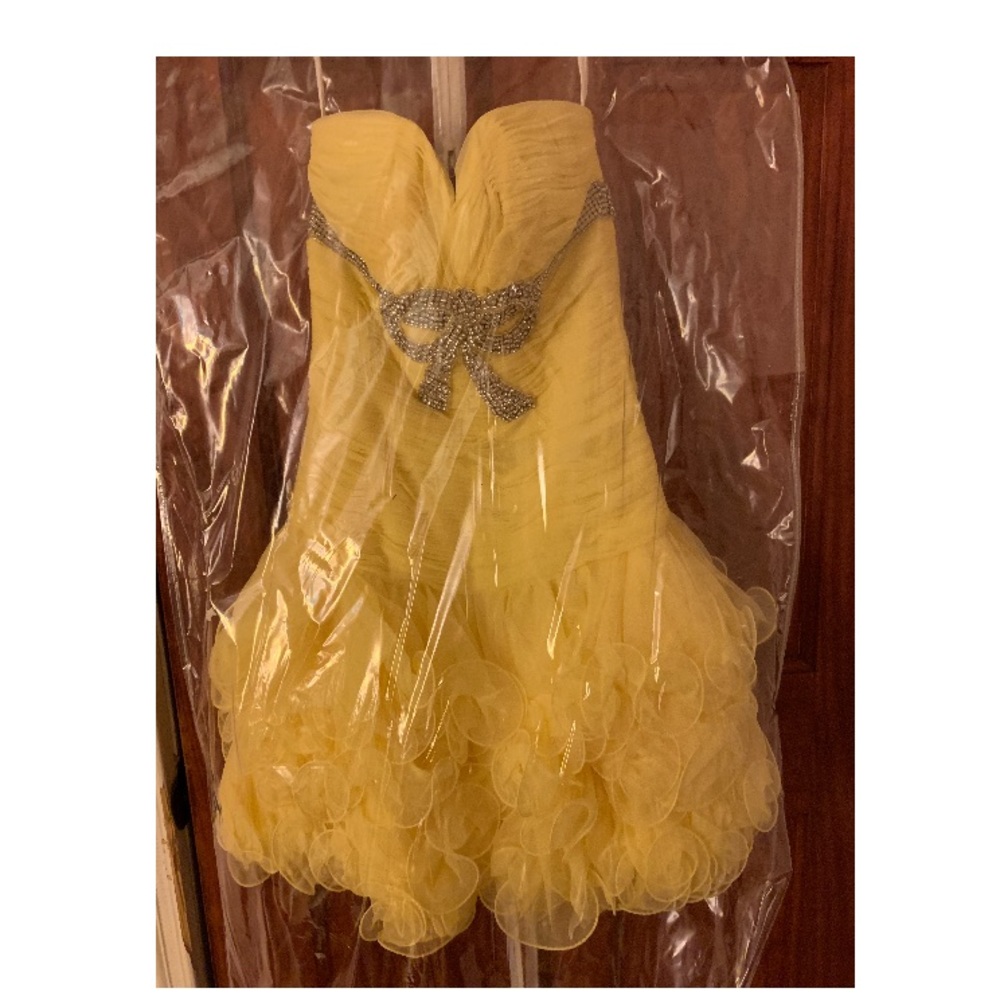 SHERRI HILL Yellow Sparkly Bow Strapless Dress